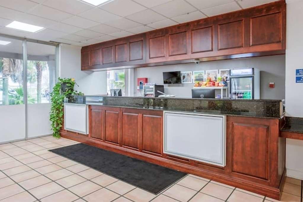 Travelodge By Wyndham Baton Rouge East ภายใน รูปภาพ
