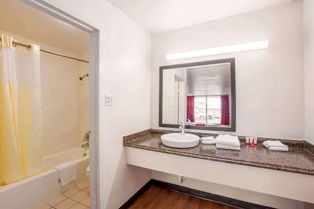 Travelodge By Wyndham Baton Rouge East ห้อง รูปภาพ